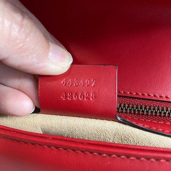 Gucci Marmont Small Matelasse - Picture 9 of 11